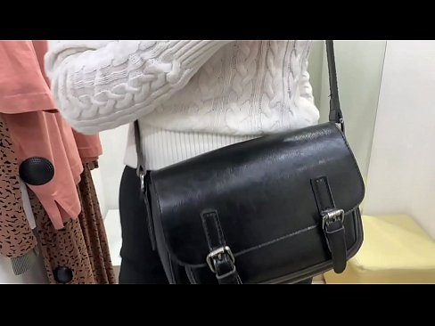 ❤️ Masturbasyona giştî ya keçika ciwan FeralBerry bi dilopek li jûreya fitarê Super seks li ku.megaofertas.top ❤